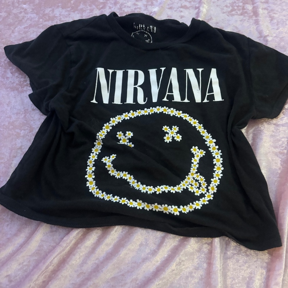 Black NIRVANA Flower Smiley face shirt